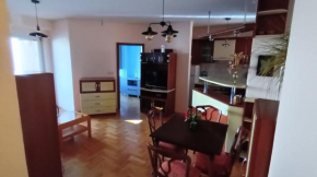 Simon's apartment